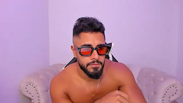 Santiago huntt online show from 03/17/26, 09:40