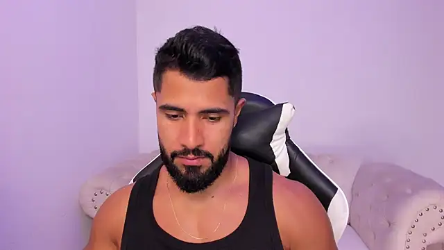 Santiago huntt online show from 02/25/26, 07:47