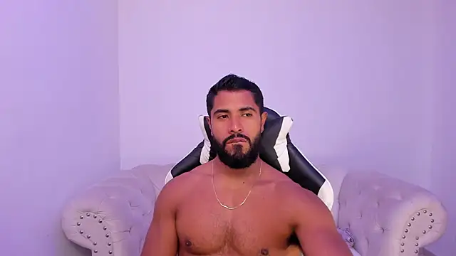 Santiago huntt online show from 12/20/25, 01:03