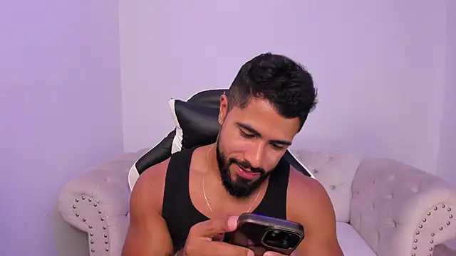 Santiago huntt online show from 03/04/26, 08:49