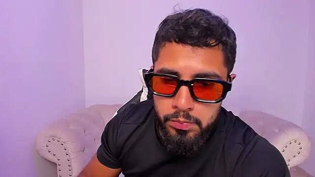 Santiago huntt online show from 03/16/26, 08:33