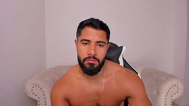 Santiago huntt online show from 01/09/26, 12:34