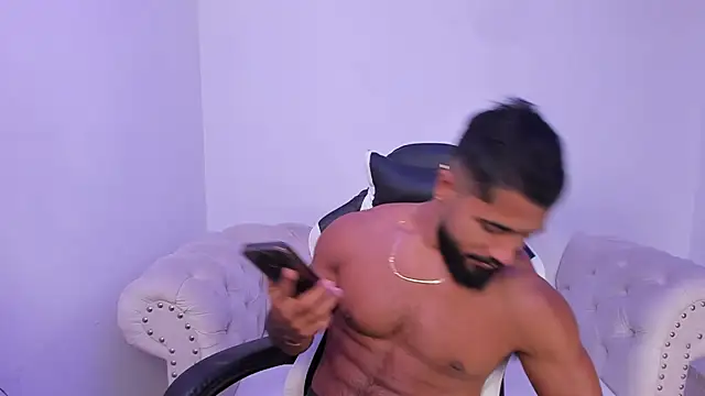 Santiago huntt online show from 12/02/25, 12:29