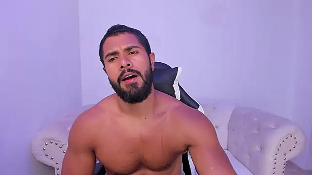 Santiago huntt online show from 10/14/25, 02:39