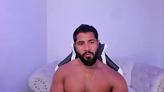 Santiago huntt online show from 11/28/25, 12:27