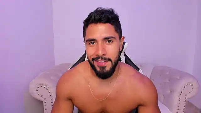 Santiago huntt online show from 03/10/26, 08:57