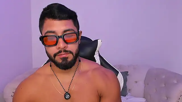 Santiago huntt online show from 04/04/26, 12:34