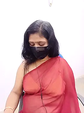 Snapshot of Lucky-Deepthi chatting on 03/03/25, 02:39 Lucky-Deepthi online show from 03/03/25, 02:39