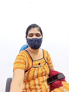 Snapshot of Lucky-Deepthi chatting on 02/17/25, 04:06 Lucky-Deepthi online show from 02/17/25, 04:06