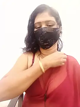 Snapshot of Lucky-Deepthi chatting on 03/10/25, 09:40 Lucky-Deepthi online show from 03/10/25, 09:40