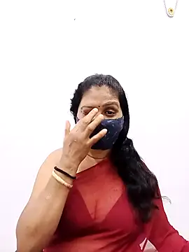 Snapshot of Lucky-Deepthi chatting on 02/26/25, 05:21 Lucky-Deepthi online show from 02/26/25, 05:21