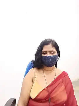 Snapshot of Lucky-Deepthi chatting on 03/04/25, 08:27 Lucky-Deepthi online show from 03/04/25, 08:27