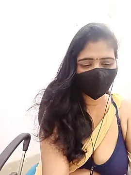 Lucky-Deepthi online show from 04/11/26, 09:07