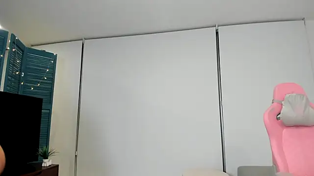 Lularose6 online show from 02/10/25, 01:35