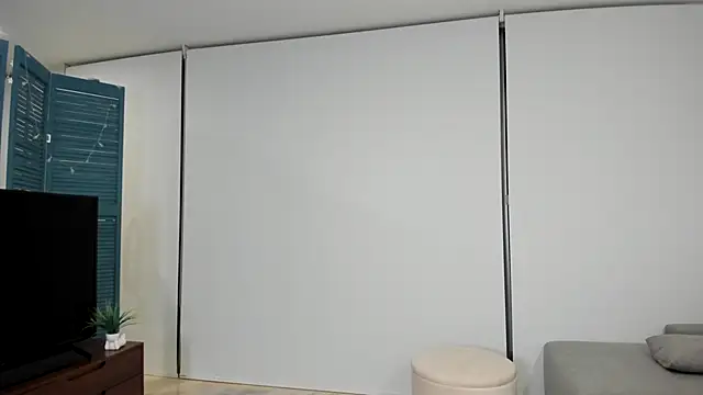 Lularose6 online show from 03/04/25, 05:00