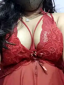 Snapshot of BigAssSarah chatting on 01/25/25, 12:48 BigAssSarah online show from 01/25/25, 12:48