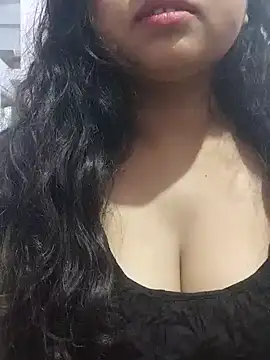 Snapshot of BigAssSarah chatting on 01/05/25, 07:38 BigAssSarah online show from 01/05/25, 07:38