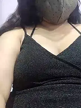 Snapshot of BigAssSarah chatting on 01/19/25, 01:21 BigAssSarah online show from 01/19/25, 01:21