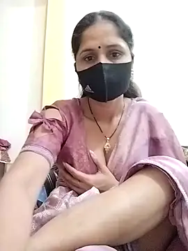 Snapshot of priyancyfun chatting on 03/18/25, 11:20 priyancyfun online show from 03/18/25, 11:20