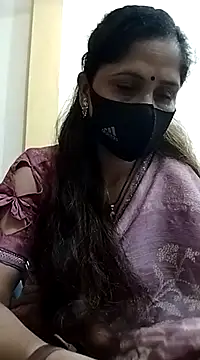 Snapshot of priyancyfun chatting on 03/15/25, 03:48 priyancyfun online show from 03/15/25, 03:48