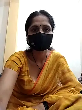 Snapshot of priyancyfun chatting on 03/06/25, 01:14 priyancyfun online show from 03/06/25, 01:14