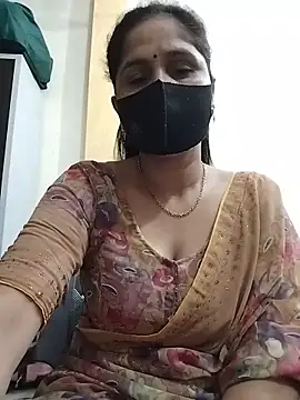 Snapshot of priyancyfun chatting on 06/02/26, 02:33 priyancyfun online show from 06/02/26, 02:33