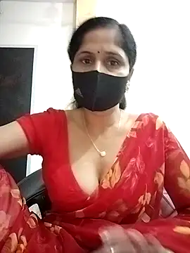 Snapshot of priyancyfun chatting on 10/04/25, 02:57 priyancyfun online show from 10/04/25, 02:57