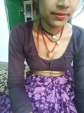 Snapshot of Amaya_Bajwa chatting on 03/22/25, 10:49 Amaya Bajwa online show from 03/22/25, 10:49