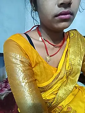 Snapshot of Amaya_Bajwa chatting on 03/05/25, 09:48 Amaya Bajwa online show from 03/05/25, 09:48