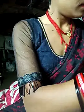Snapshot of Amaya_Bajwa chatting on 03/03/25, 02:28 Amaya Bajwa online show from 03/03/25, 02:28