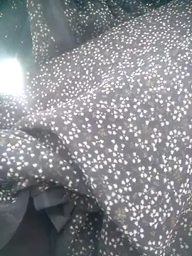 Amaya Bajwa online show from 11/15/25, 04:27