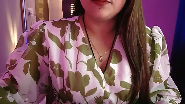 Snapshot of Mitikaa chatting on 02/11/26, 01:44 Mitikaa online show from 02/11/26, 01:44