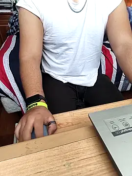 pitorico bb online show from 12/18/25, 02:21