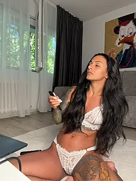 Snapshot of NNNoire chatting on 07/01/26, 01:55 NNNoire online show from 07/01/26, 01:55