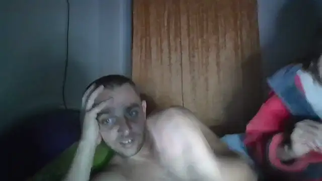 Snapshot of ParaFox chatting on 10/16/25, 07:55 ParaFox online show from 10/16/25, 07:55