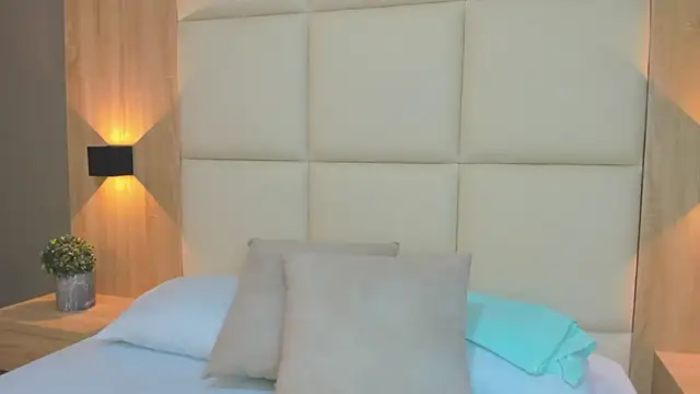 Snapshot of antonella_cutie_ chatting on 11/07/25, 12:21 antonella cutie online show from 11/07/25, 12:21