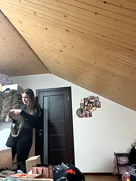 mewKate online show from 12/15/25, 03:29