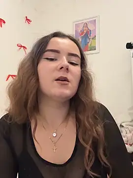 mewKate online show from 12/19/25, 12:40