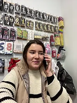 mewKate online show from 04/01/26, 12:50