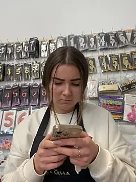 mewKate online show from 05/01/26, 02:11