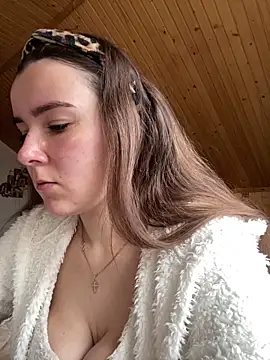 mewKate online show from 04/08/26, 03:57