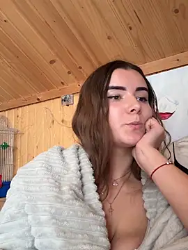 mewKate online show from 11/04/25, 10:08