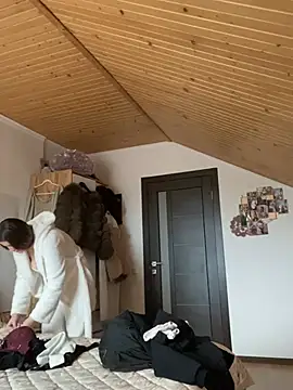 mewKate online show from 03/30/26, 03:02