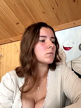 mewKate online show from 10/02/25, 10:07