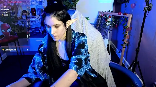 Snapshot of Hyeon_Jin chatting on 02/17/25, 07:47 Hyeon Jin online show from 02/17/25, 07:47