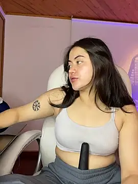 Camila pinkk online show from 06/19/26, 02:12