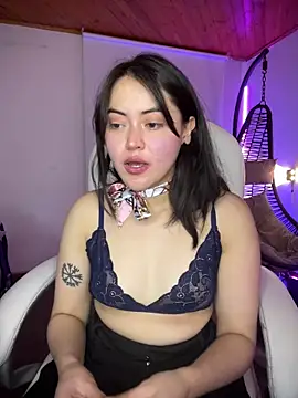 Snapshot of Camila_pinkk chatting on 04/30/26, 01:29 Camila pinkk online show from 04/30/26, 01:29