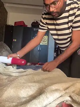 bottomssr online show from 12/23/25, 03:28