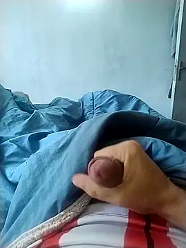 Snapshot of engineer_1980 chatting on 04/19/26, 02:07 engineer 1980 online show from 04/19/26, 02:07