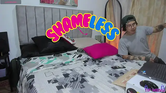 Snapshot of shamelesss_ chatting on 06/07/26, 01:33 shamelesss online show from 06/07/26, 01:33